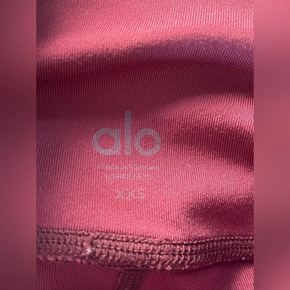 ALO yoga moto legging burgundy XXS